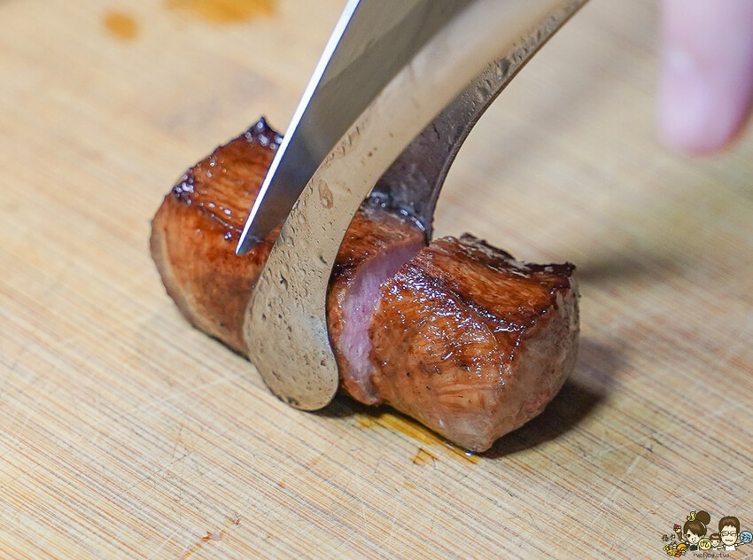 聚餐慶生約會最佳首選 癮燒燒肉，優質頂級肉質、氣氛佳、服務超貼心、高雄燒肉推薦 - 跟著尼力吃喝玩樂＆親子生活