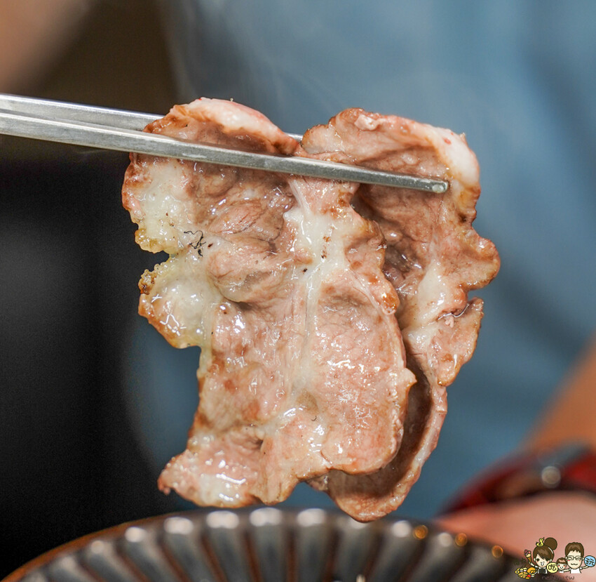 聚餐慶生約會最佳首選 癮燒燒肉，優質頂級肉質、氣氛佳、服務超貼心、高雄燒肉推薦 - 跟著尼力吃喝玩樂＆親子生活