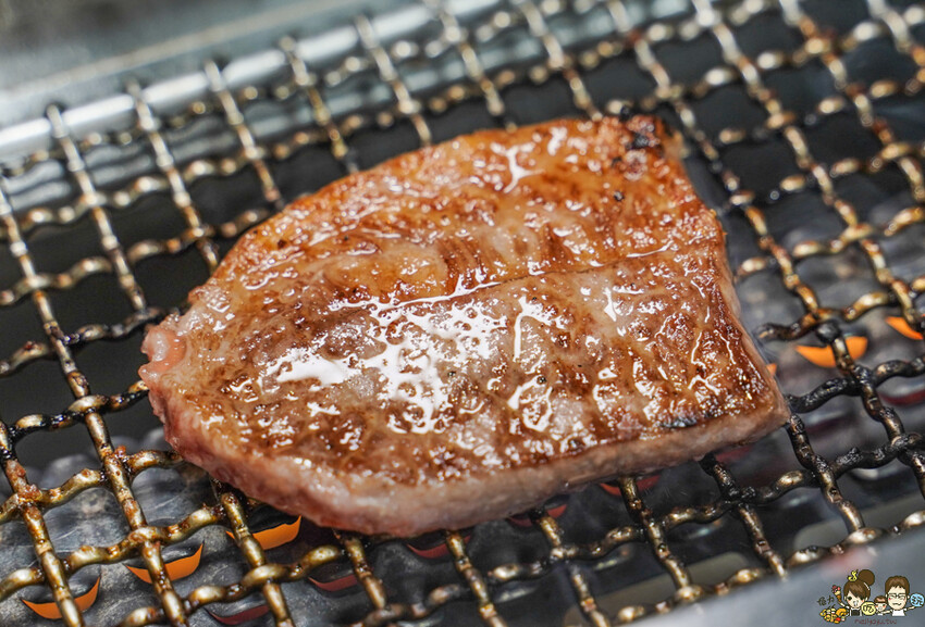 聚餐慶生約會最佳首選 癮燒燒肉，優質頂級肉質、氣氛佳、服務超貼心、高雄燒肉推薦 - 跟著尼力吃喝玩樂＆親子生活