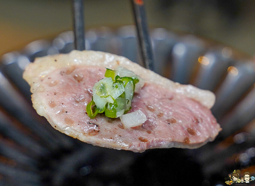 聚餐慶生約會最佳首選 癮燒燒肉，優質頂級肉質、氣氛佳、服務超貼心、高雄燒肉推薦 - 跟著尼力吃喝玩樂＆親子生活