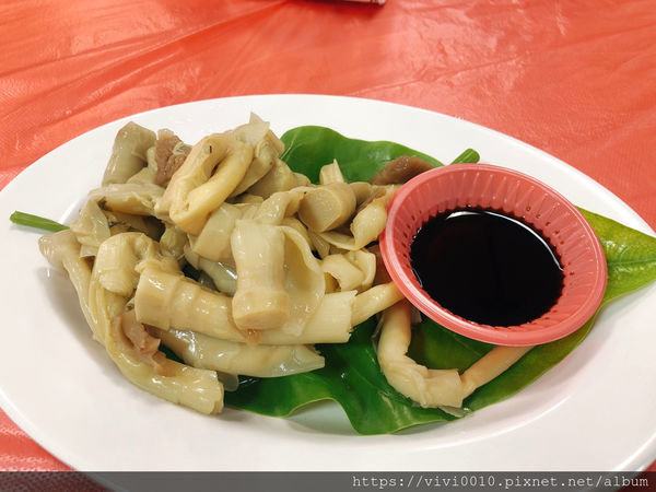 圓圓家愛吃貨-《宜蘭美食》三星福美田園餐廳，卜肉、糕渣特色美食好好吃，厲害的土雞肉也絕不能錯過