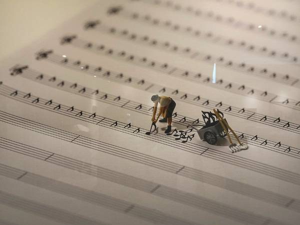 微型展-田中達也的奇想世界：微型展-田中達也的奇想世界6/22-9/9在台中世貿： 9大主題專區（39件實體作品+151件攝影作品） 台灣's最後一站in台中 快來探索田中大師的巧思!!!