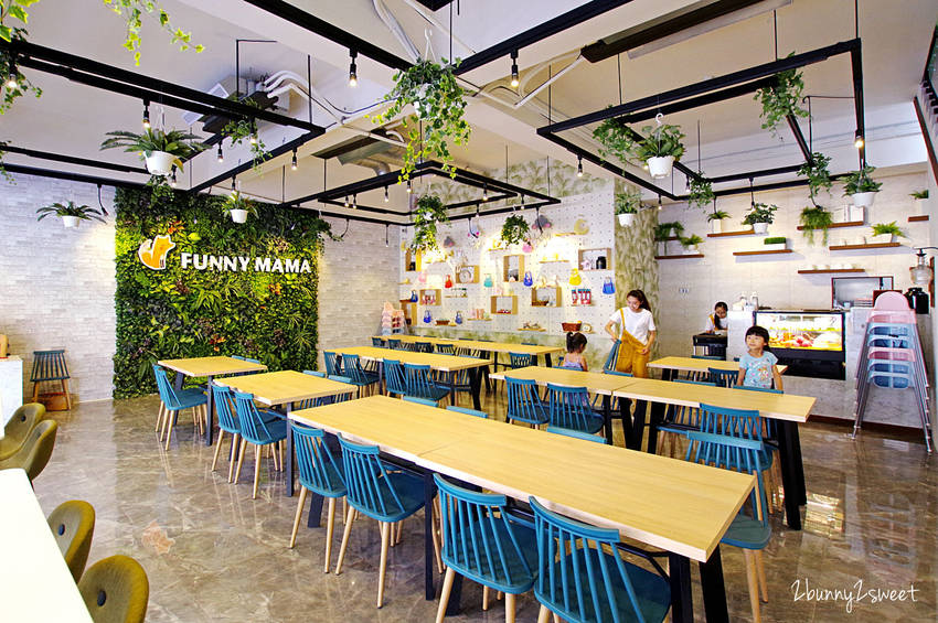 2018-0715-Funny Mama-01.jpg