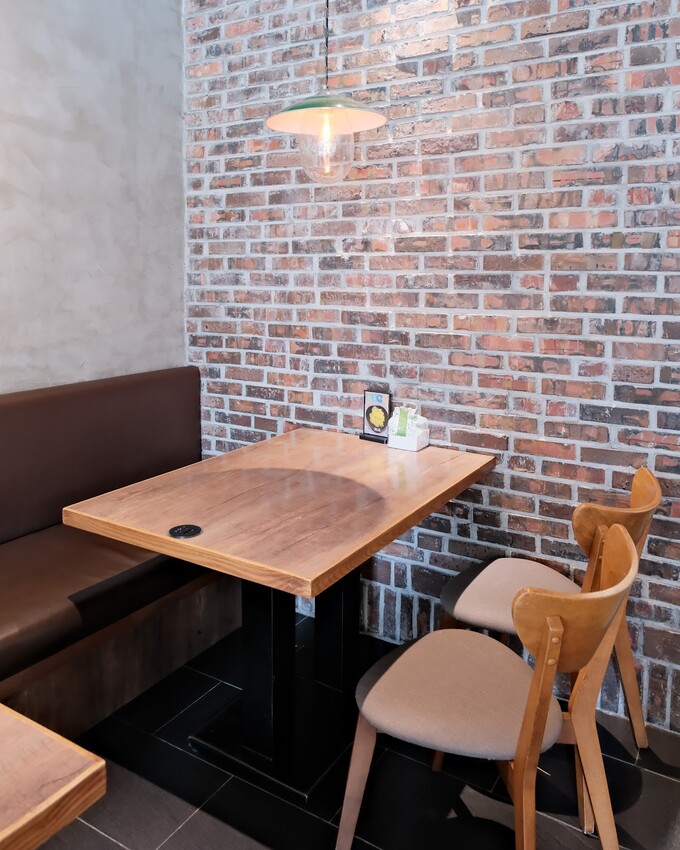 【台北大安美食】牛莊園牛肉麵~清燉蔬果湯頭超鮮美!大安最好吃牛肉麵!科技大樓美食必吃~