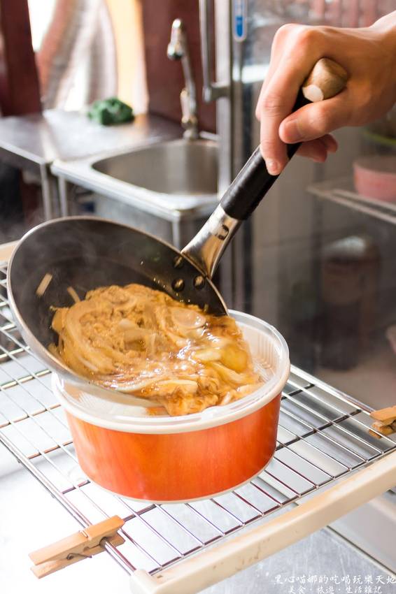 高雄前鎮︱鬼炊丼飯　高CP值的平價用心丼飯料理，加飯只要10元、還有免費味噌湯，就是要你飽到走不動！！（寵物友善餐廳）