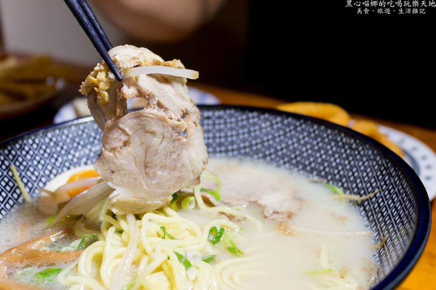 高雄新興︱鬼炊丼飯(文橫店) 新增香氣十足的燒肉丼,還多了4種口味拉麵,選擇性又更多啦!!(寵物友善餐廳)