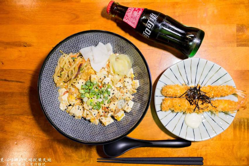 高雄前鎮︱鬼炊丼飯　高CP值的平價用心丼飯料理，加飯只要10元、還有免費味噌湯，就是要你飽到走不動！！（寵物友善餐廳）