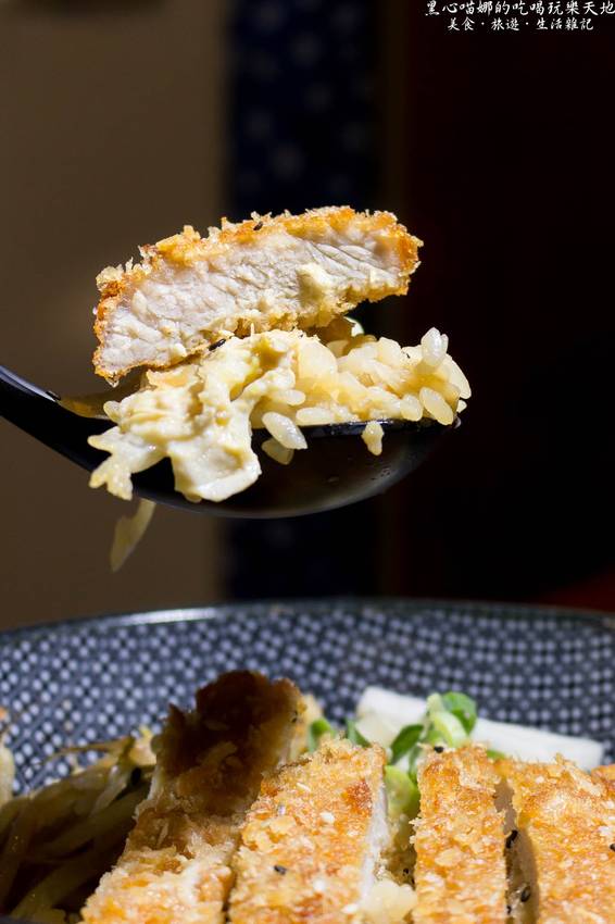 高雄前鎮︱鬼炊丼飯　高CP值的平價用心丼飯料理，加飯只要10元、還有免費味噌湯，就是要你飽到走不動！！（寵物友善餐廳）