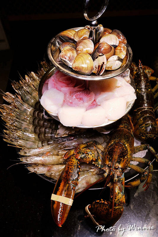 【台北美食】永春站 ▏御鮮殿頂級鍋物&琉璃燒,全國首創琉璃燒料理*鴛鴦鍋物搭配超痛風天王海鮮塔,一種套餐雙重饗宴