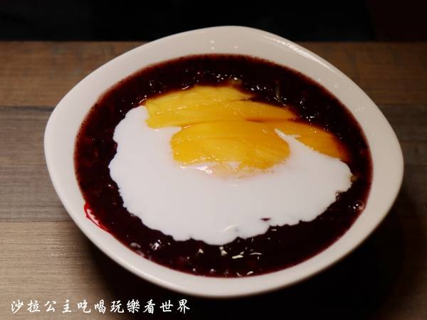 滿哥甜品坊：松山新開幕甜品店『滿哥甜品坊』捷運南京復興站美食/甜品/楊枝甘露