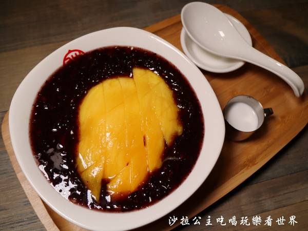 滿哥甜品坊：松山新開幕甜品店『滿哥甜品坊』捷運南京復興站美食/甜品/楊枝甘露