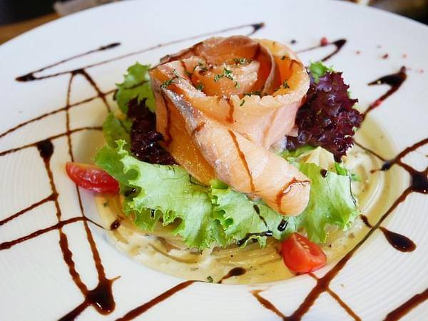 Muni Brunch：Muni Brunch-台中車站附近早午餐  店內裝潢超可愛  餐點精緻好吃又實惠  再訪率高到爆棚