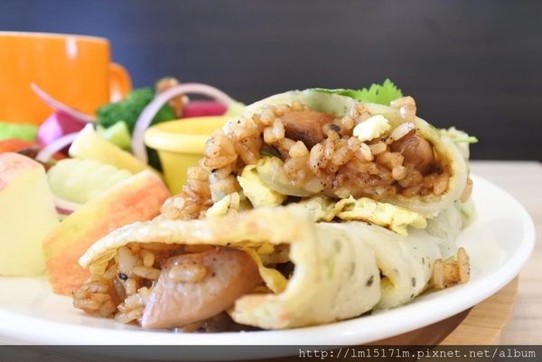 【台中北區】有手作蛋餅、燉飯、熱壓吐司、貓咪。來段悠閒的輕食早午餐時光吧~ (寵物友善餐廳)『双黄Envy Day』