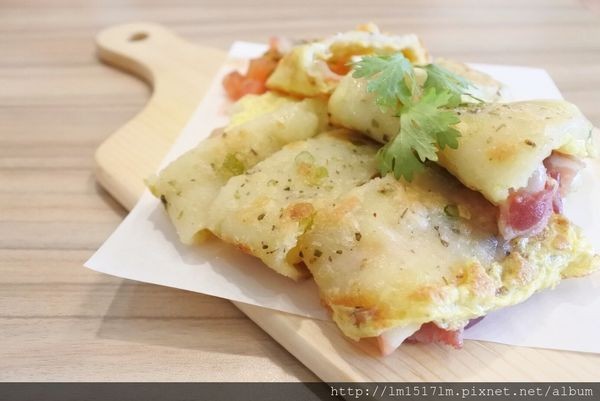 【台中北區】有手作蛋餅、燉飯、熱壓吐司、貓咪。來段悠閒的輕食早午餐時光吧~ (寵物友善餐廳)『双黄Envy Day』