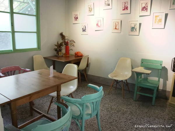 飛冰菓室:台中美食│飛冰菓室〃藏在臺中市眷村文物館裡的冰菓室,IG熱門打卡景點之一~