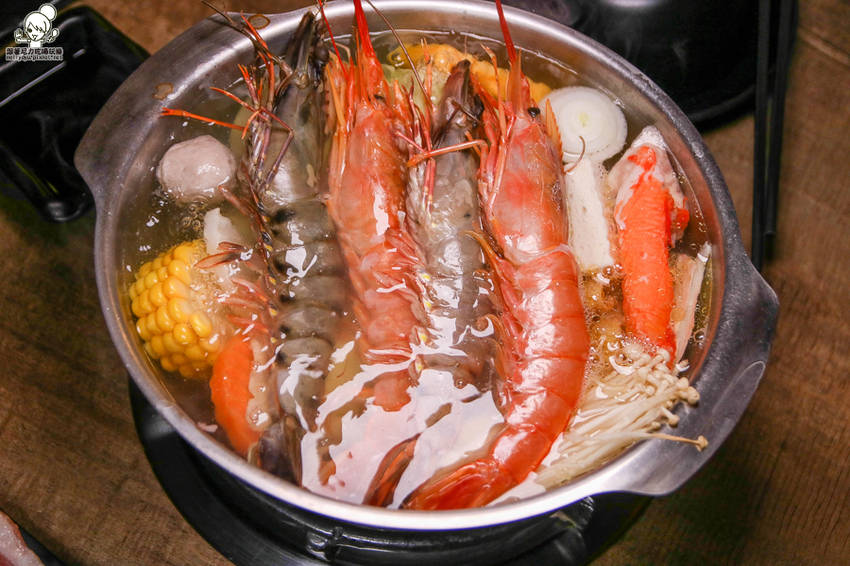 一次享受火烤兩吃高級食材,聞香下駒 - 天然鍋物/冷藏高級肉專門 - 跟著尼力吃喝玩樂&親子生活