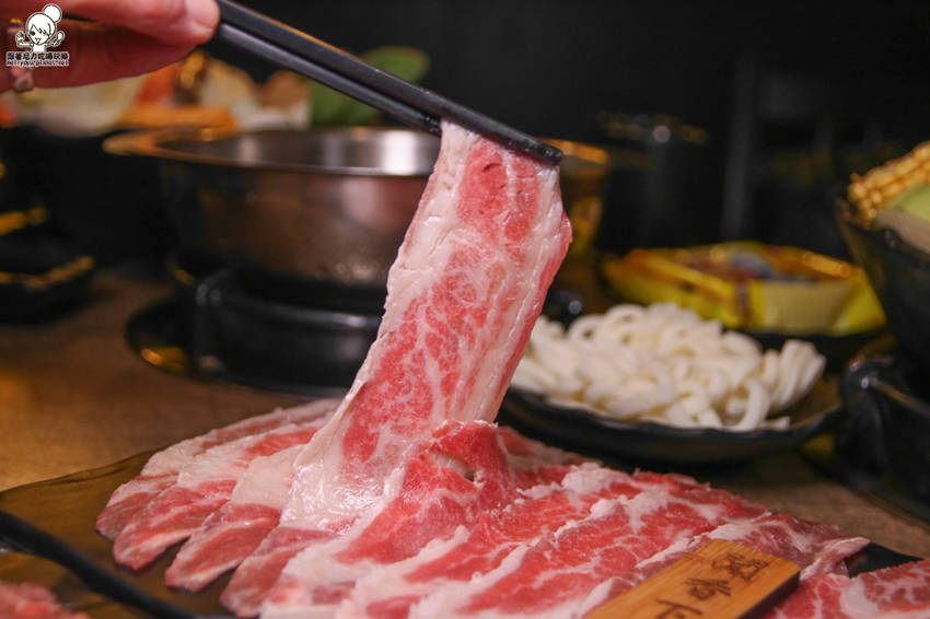一次享受火烤兩吃高級食材,聞香下駒 - 天然鍋物/冷藏高級肉專門 - 跟著尼力吃喝玩樂&親子生活