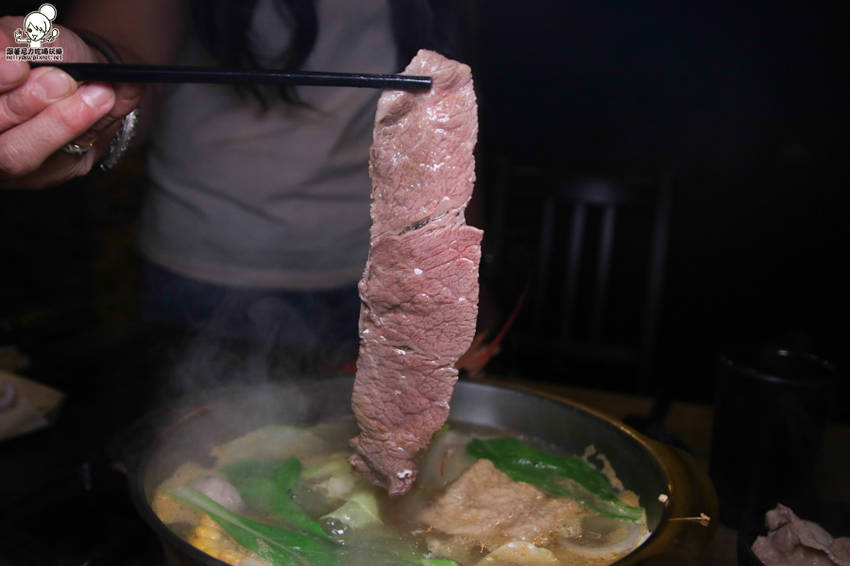 一次享受火烤兩吃高級食材,聞香下駒 - 天然鍋物/冷藏高級肉專門 - 跟著尼力吃喝玩樂&親子生活