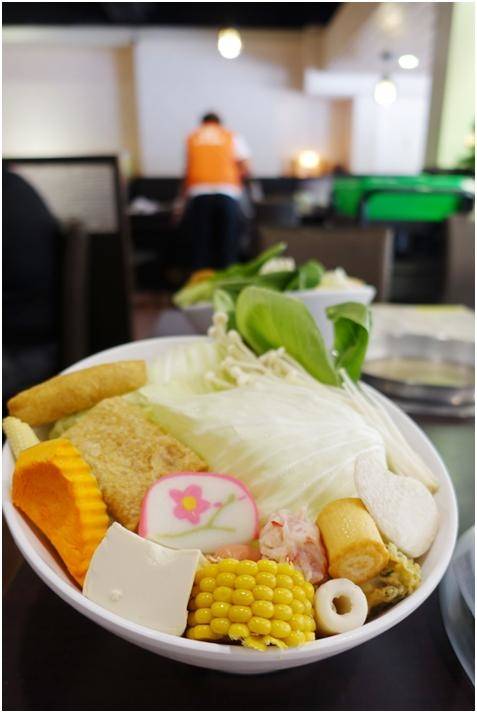 中和區火鍋----海鮮滿滿的極鱻涮涮屋