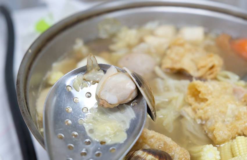 [台南]中西區永吉豬肉爐牛肉爐 蔬果湯頭肥豬蝦肉質肥厚有彈性好驚艷