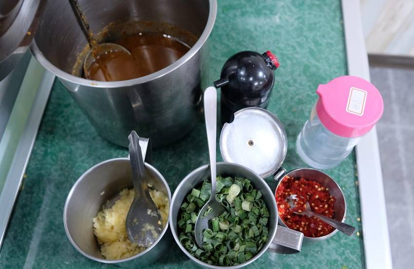 [台南]中西區永吉豬肉爐牛肉爐 蔬果湯頭肥豬蝦肉質肥厚有彈性好驚艷