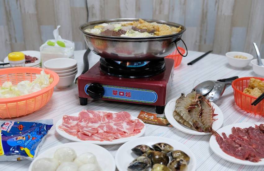 [台南]中西區永吉豬肉爐牛肉爐 蔬果湯頭肥豬蝦肉質肥厚有彈性好驚艷