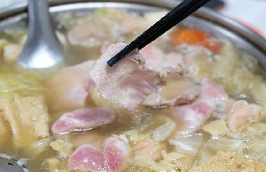 [台南]中西區永吉豬肉爐牛肉爐 蔬果湯頭肥豬蝦肉質肥厚有彈性好驚艷
