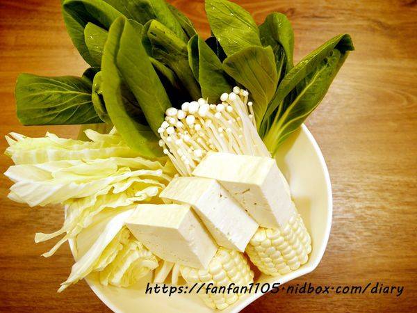 東區涮涮鍋【Shabu Nana 日式涮涮鍋 奈奈】#涮涮鍋 #冷藏A5和牛肋眼 #冷藏美國Prime自然牛小排 #溫體牛肉 #奈奈 #東區美食 #東區火鍋 (5).jpg