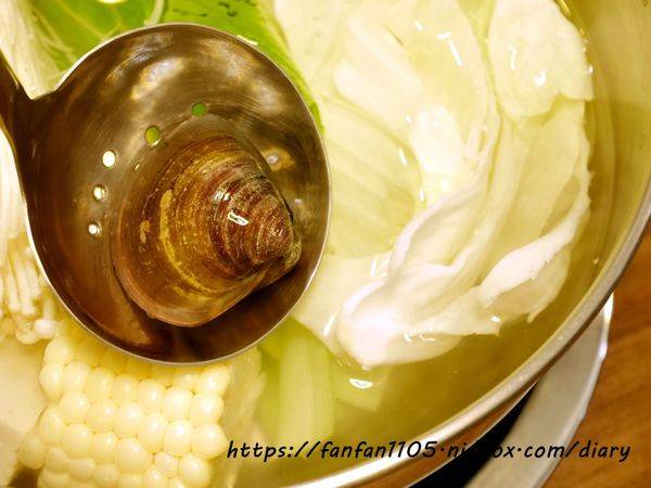 東區涮涮鍋【Shabu Nana 日式涮涮鍋 奈奈】#涮涮鍋 #冷藏A5和牛肋眼 #冷藏美國Prime自然牛小排 #溫體牛肉 #奈奈 #東區美食 #東區火鍋 (8).jpg