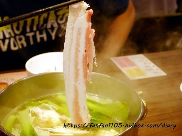 東區涮涮鍋【Shabu Nana 日式涮涮鍋 奈奈】#涮涮鍋 #冷藏A5和牛肋眼 #冷藏美國Prime自然牛小排 #溫體牛肉 #奈奈 #東區美食 #東區火鍋 (12).jpg