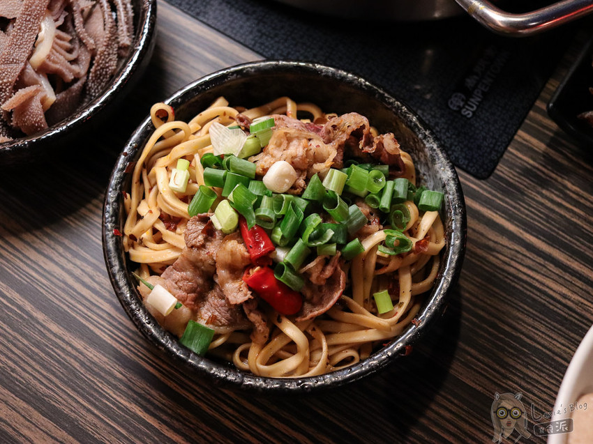 張飛重慶麻辣鍋，超麻超辣重口味，台北重慶麻辣鍋推薦/菜單 - Lexies Blog，寫食派