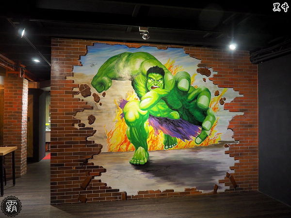 黑牛炭火岩燒牛排: 黑牛炭火岩燒牛排,炭烤香氣逼人,牛肉多汁又香甜~自助吧羅宋湯好多牛肉塊記得多喝幾碗~