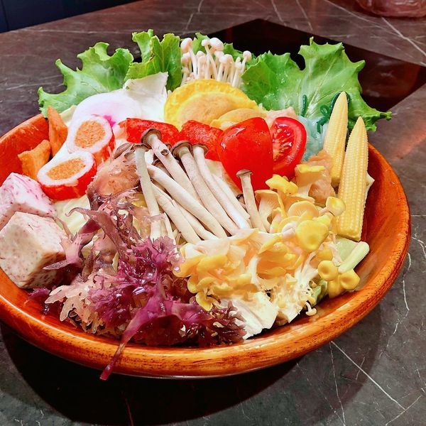 新北中和環球 火鍋吃到飽 八海食潮 季節時蔬 01.JPG