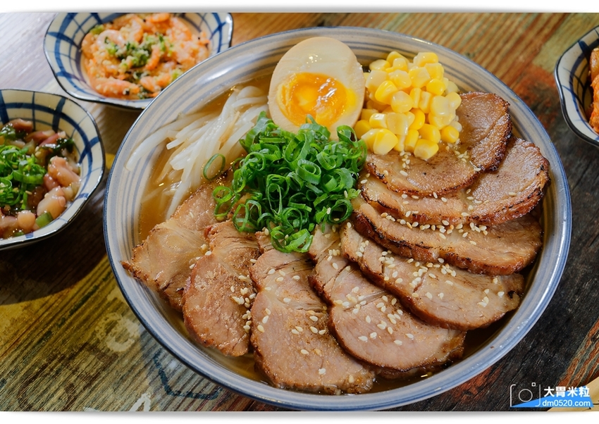 大胃米粒(中壢拉麵推薦)免費加麵兩次,山禾堂拉麵中壢店,大份量豚骨叉燒拉麵,大阪燒DIY好吃又好玩!中壢日式料理推薦,中壢藝術館美食推薦, - 大胃米粒 DAVID & MILLY