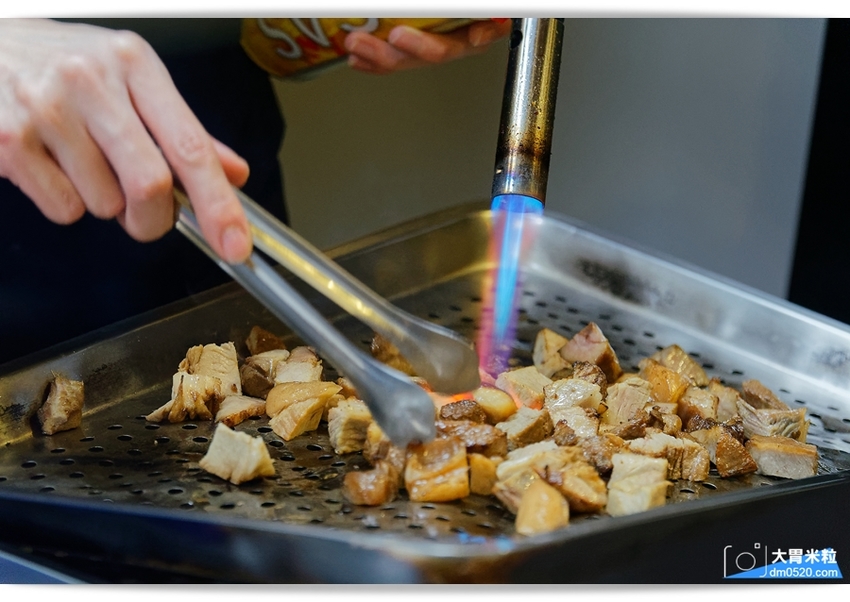 大胃米粒(中壢拉麵推薦)免費加麵兩次,山禾堂拉麵中壢店,大份量豚骨叉燒拉麵,大阪燒DIY好吃又好玩!中壢日式料理推薦,中壢藝術館美食推薦, - 大胃米粒 DAVID & MILLY