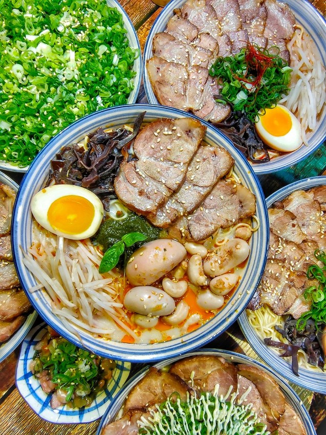 桃園中壢美食-山禾堂拉麵-好害羞，雞佛拉麵讓你補身體，還有超可愛的吐司冰淇淋  (邀約) @民宿女王芽月-美食.旅遊.全台趴趴走