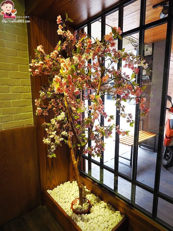 桃園中壢美食-山禾堂拉麵-好害羞，雞佛拉麵讓你補身體，還有超可愛的吐司冰淇淋  (邀約) @民宿女王芽月-美食.旅遊.全台趴趴走