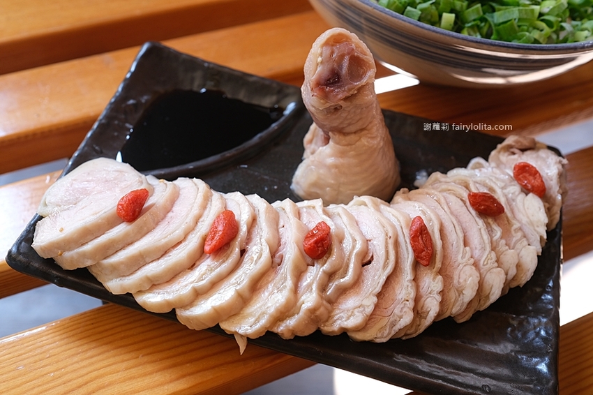 霸氣給料、滿到連麵都看不見！超佛心讓你免費加麵2次不用錢！