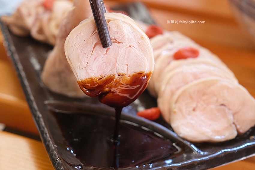 霸氣給料、滿到連麵都看不見！超佛心讓你免費加麵2次不用錢！