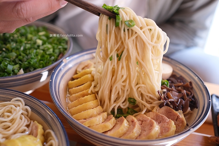 霸氣給料、滿到連麵都看不見！超佛心讓你免費加麵2次不用錢！