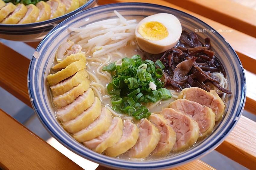 霸氣給料、滿到連麵都看不見！超佛心讓你免費加麵2次不用錢！