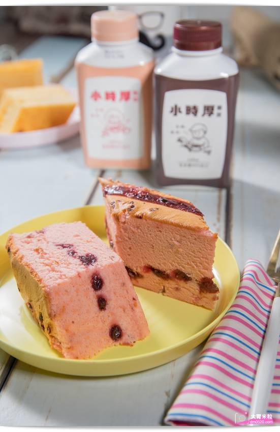 百元平價古早味蛋糕,朵玫絲甜點森林,爆漿內餡超滿溢,每日現烤出爐立馬瘋搶,每週單雙日推出限定口味,高雄三民美食,高雄甜點推薦, - 大胃米粒 DAVID & MILLY