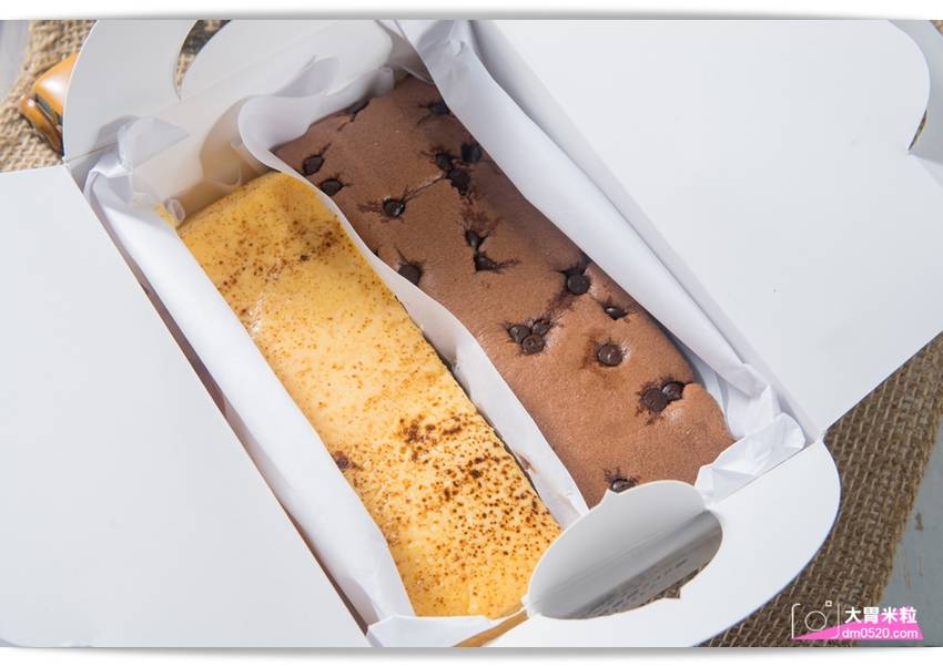 百元平價古早味蛋糕,朵玫絲甜點森林,爆漿內餡超滿溢,每日現烤出爐立馬瘋搶,每週單雙日推出限定口味,高雄三民美食,高雄甜點推薦, - 大胃米粒 DAVID & MILLY