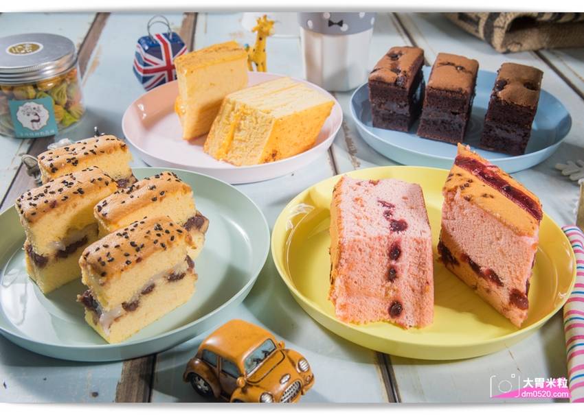 百元平價古早味蛋糕,朵玫絲甜點森林,爆漿內餡超滿溢,每日現烤出爐立馬瘋搶,每週單雙日推出限定口味,高雄三民美食,高雄甜點推薦, - 大胃米粒 DAVID & MILLY