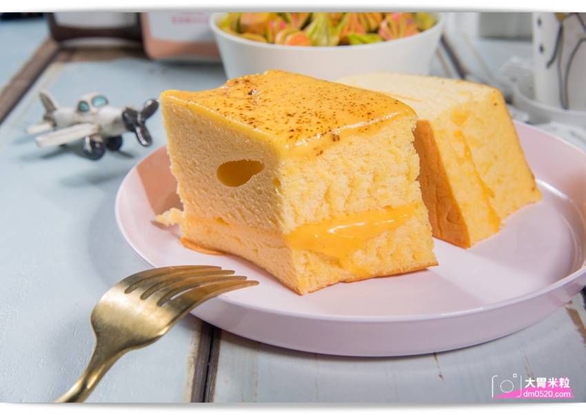 百元平價古早味蛋糕,朵玫絲甜點森林,爆漿內餡超滿溢,每日現烤出爐立馬瘋搶,每週單雙日推出限定口味,高雄三民美食,高雄甜點推薦, - 大胃米粒 DAVID & MILLY