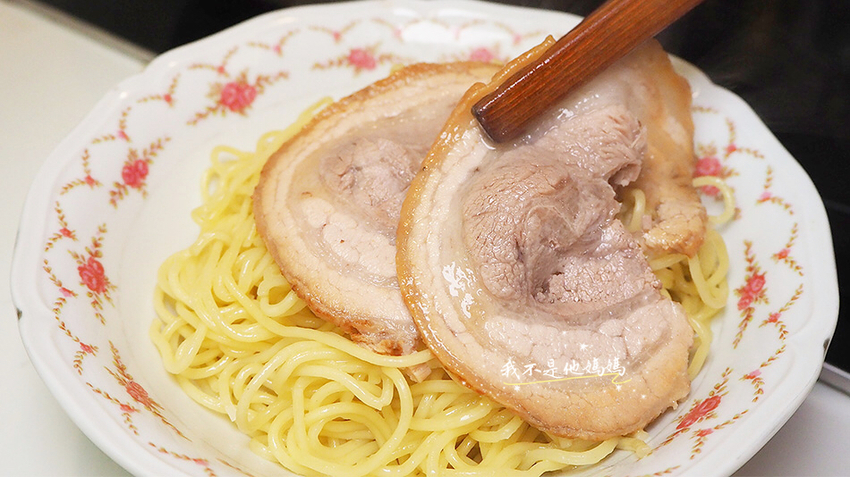 初原麵場新莊丹鳳店,初原麵場新板特區店,初原麵場三重進安店,初原麵場八德介壽店,初原麵場新店安康店,初原麵場竹北光明店,初原麵場新竹延平店