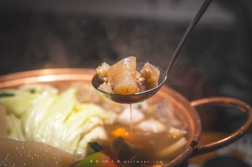 台北美食｜牛肆湯鍋 ～台北超人氣的溫體牛肉蔬菜火鍋，網路預約困難店想吃請趁早訂位