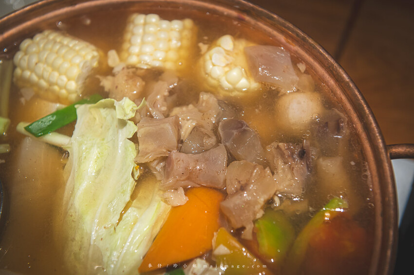 台北美食｜牛肆湯鍋 ～台北超人氣的溫體牛肉蔬菜火鍋，網路預約困難店想吃請趁早訂位