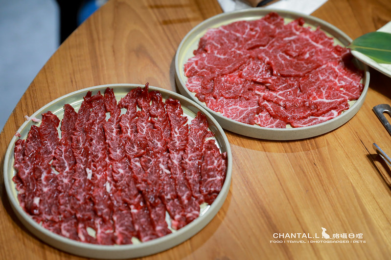 台北溫體牛火鍋！中山區牛肆火鍋湯頭暖身，必吃烤牛舌與雜炊。