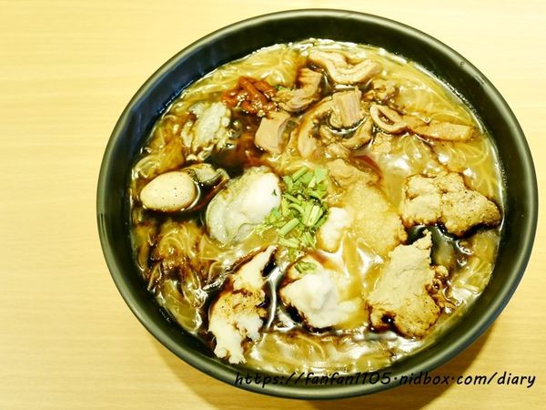 【台北美食】万家紅麵線-大安店 #古早味 #台灣小吃 #大安站 #巷弄美食 #東石鮮蚵 #麵線  (7).JPG